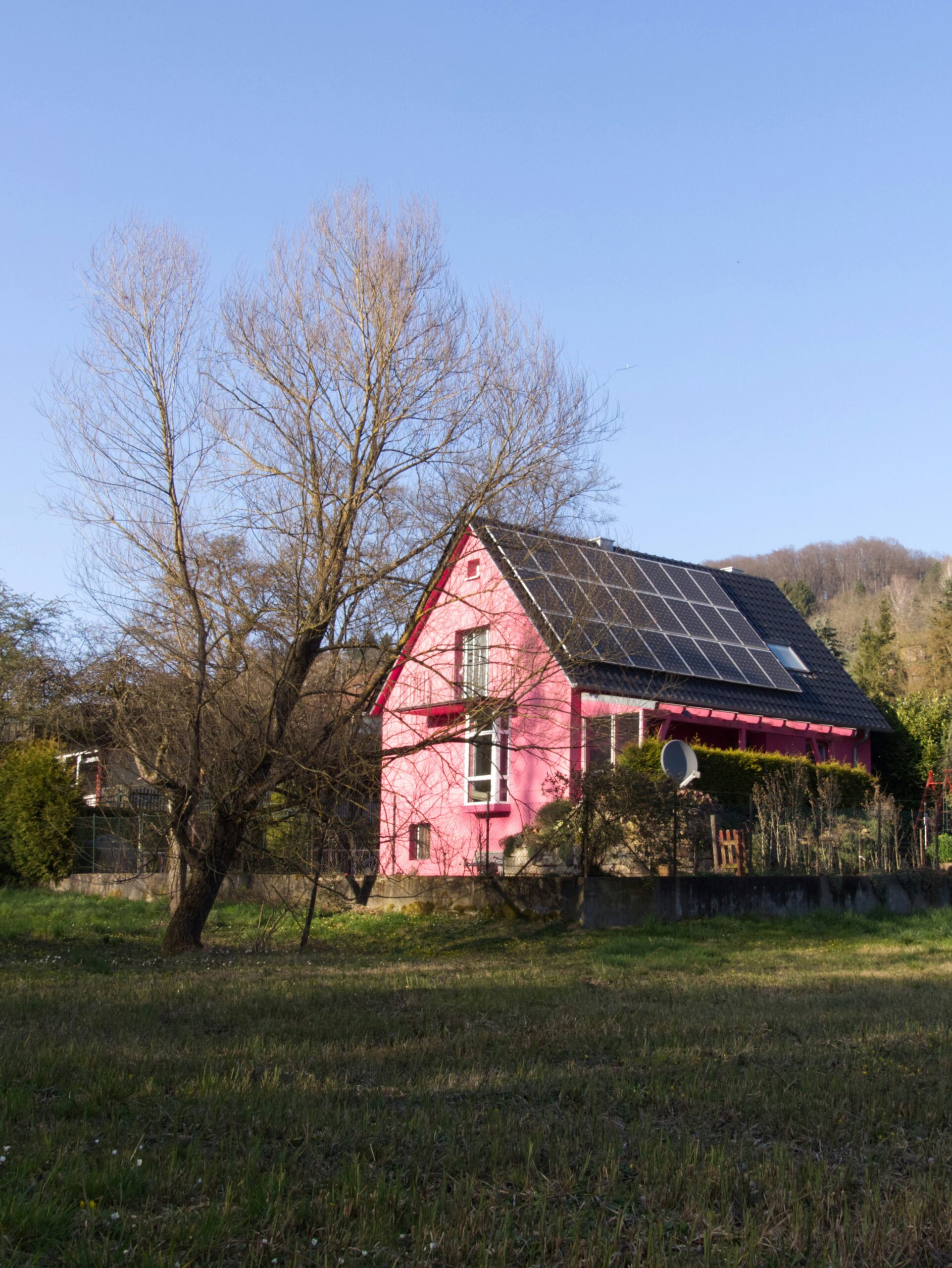 How to Clean Solar Panels from the Ground